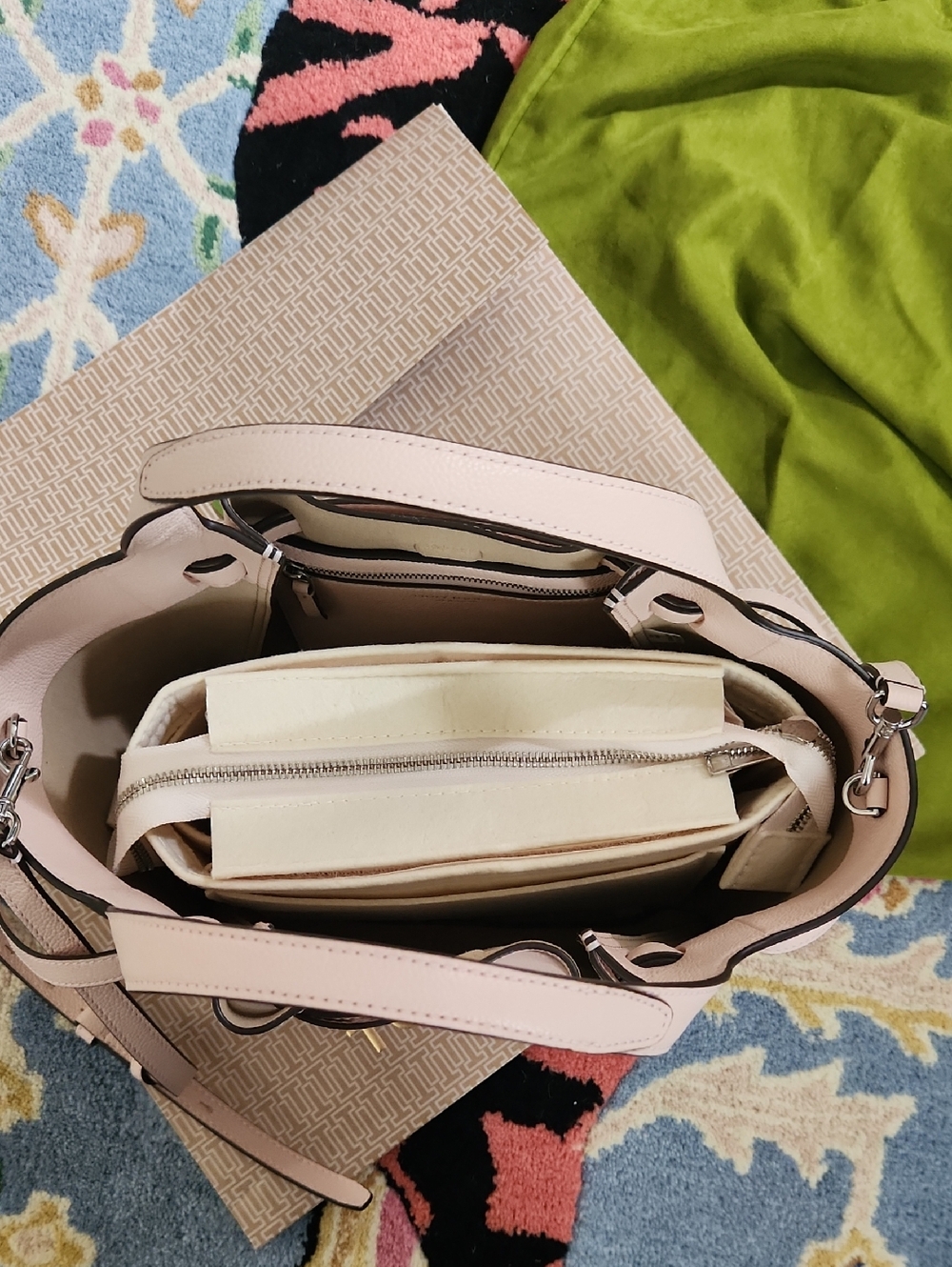 Tory Burch Romy Tote Satchel In Soft Pink - Picture 13 of 13